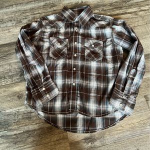 Pintlar Pearl Button Down Shirt